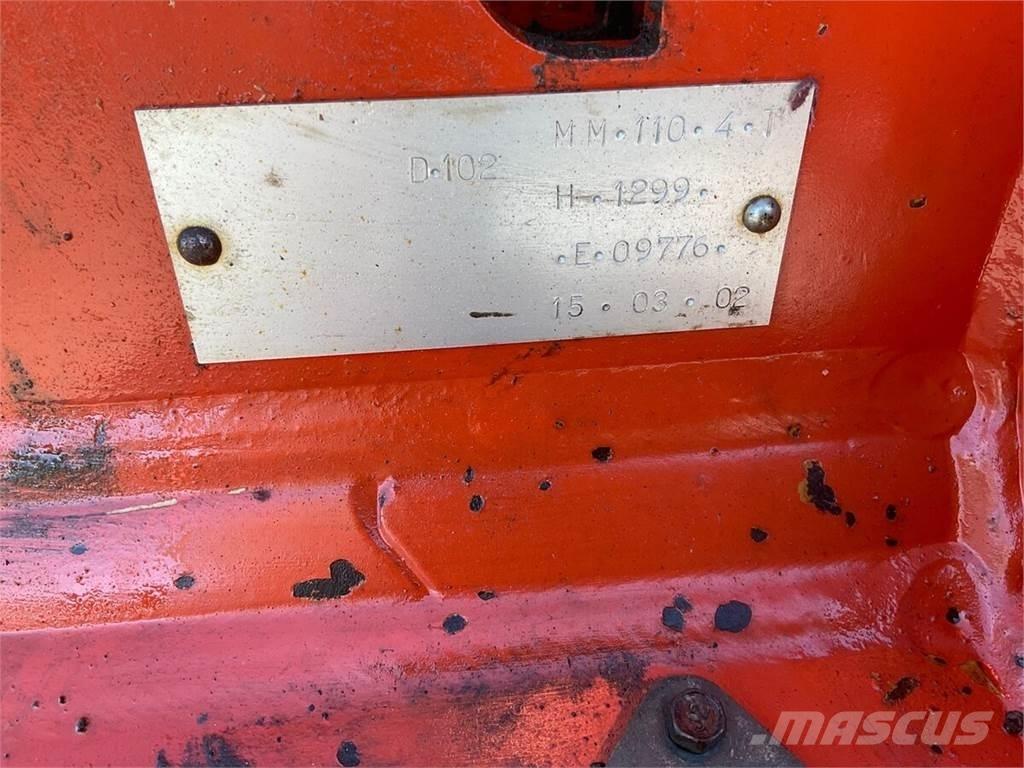 Kühne MM 110 4T コンベンショナルプラウ