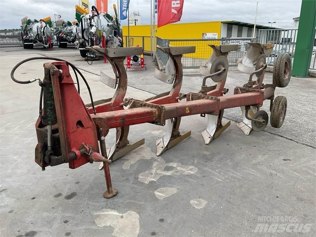 Kverneland E-14 コンベンショナルプラウ