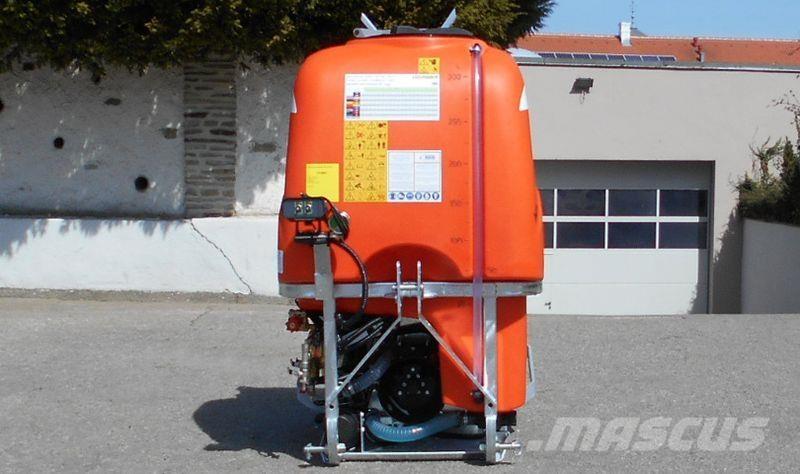 Lochmann APS 3/60 Q 牽引型スプレイヤー