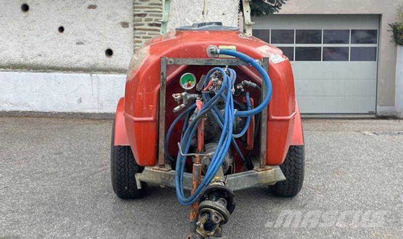 Lochmann RP 10/32 牽引型スプレイヤー