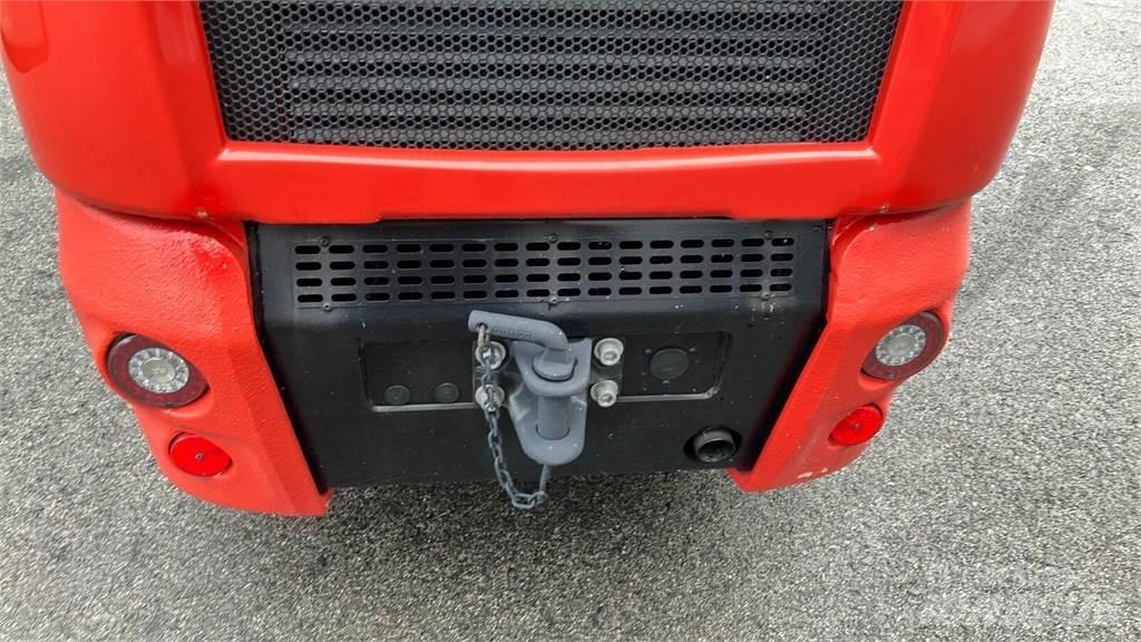 Manitou MLA 2-25 H フロントローダーとディガー