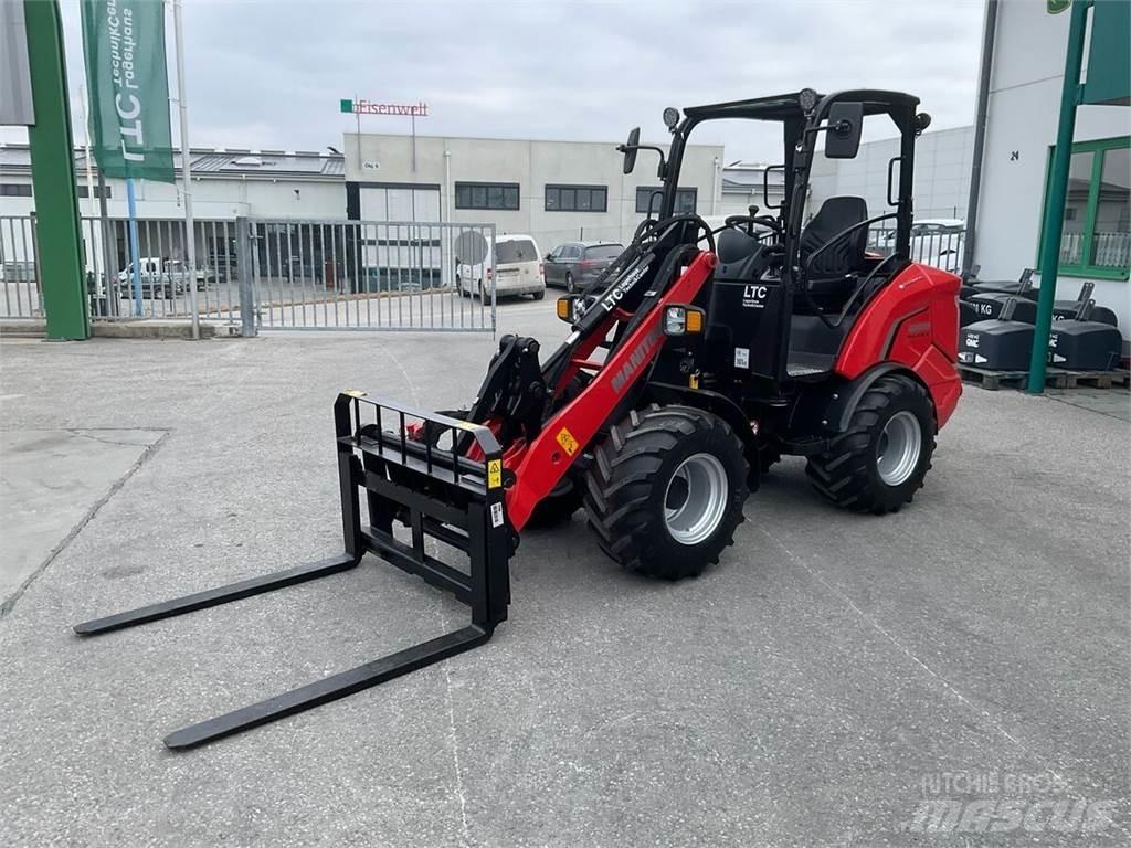 Manitou MLA 3-25 H フロントローダーとディガー