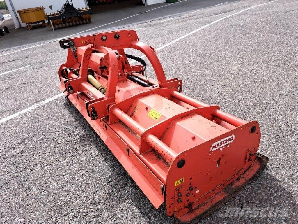 Maschio BISONTE 300 モアー
