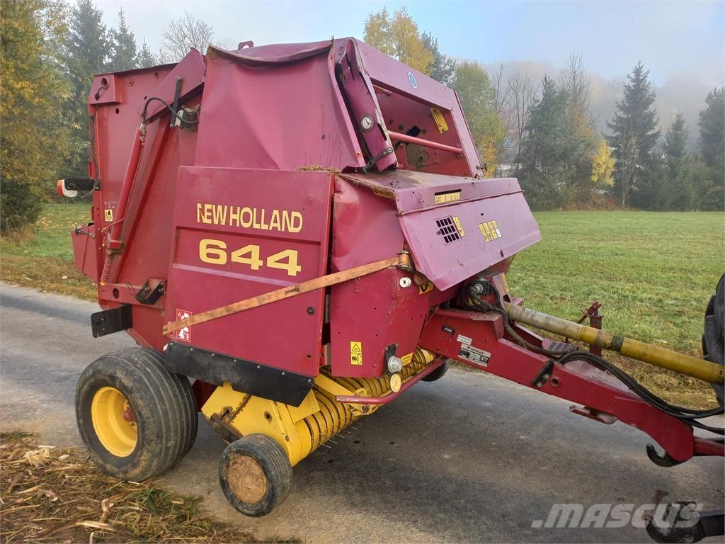 New Holland 644 ラウンドベーラー