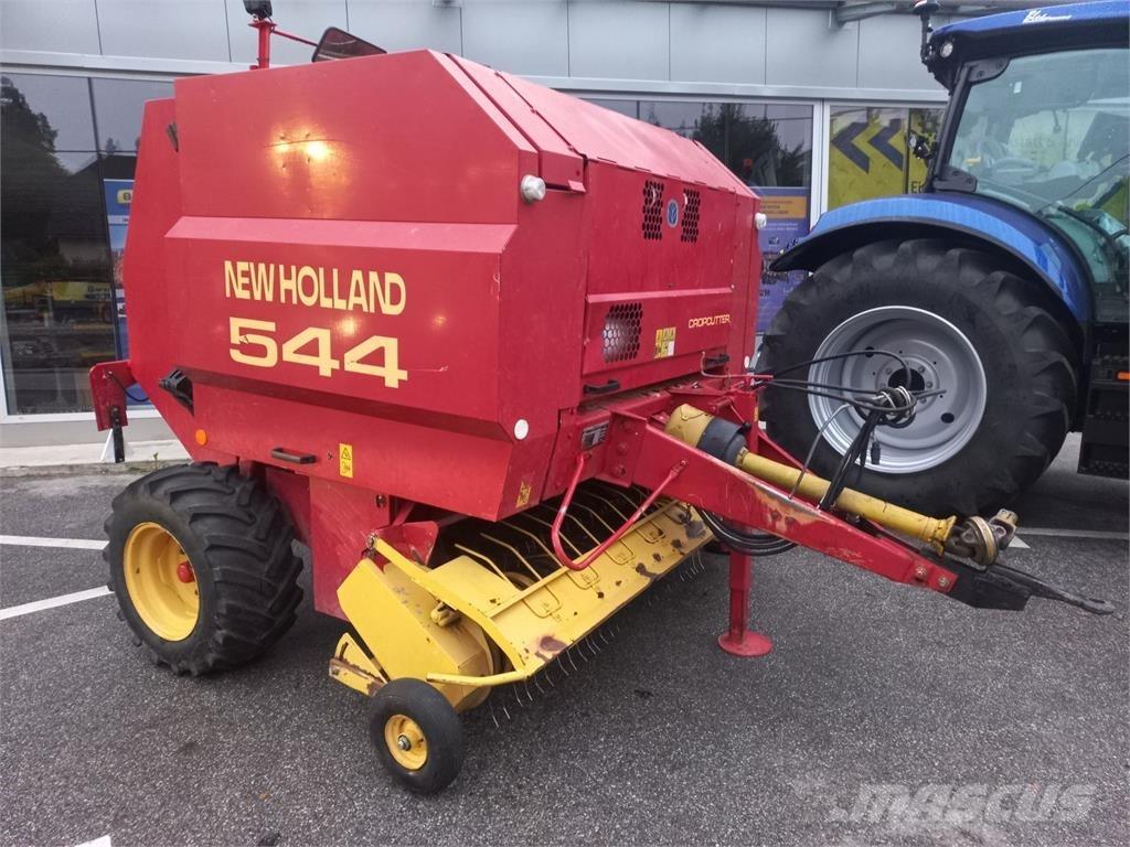 New Holland BR 544 ラウンドベーラー