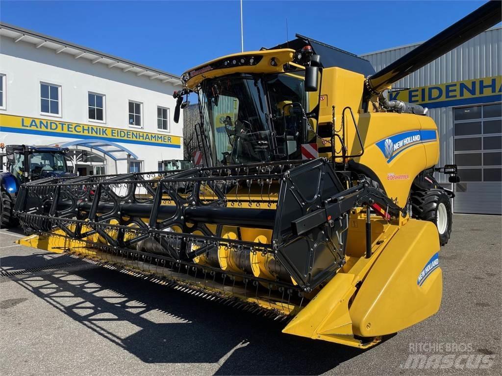 New Holland CX 7.90 コンバイン