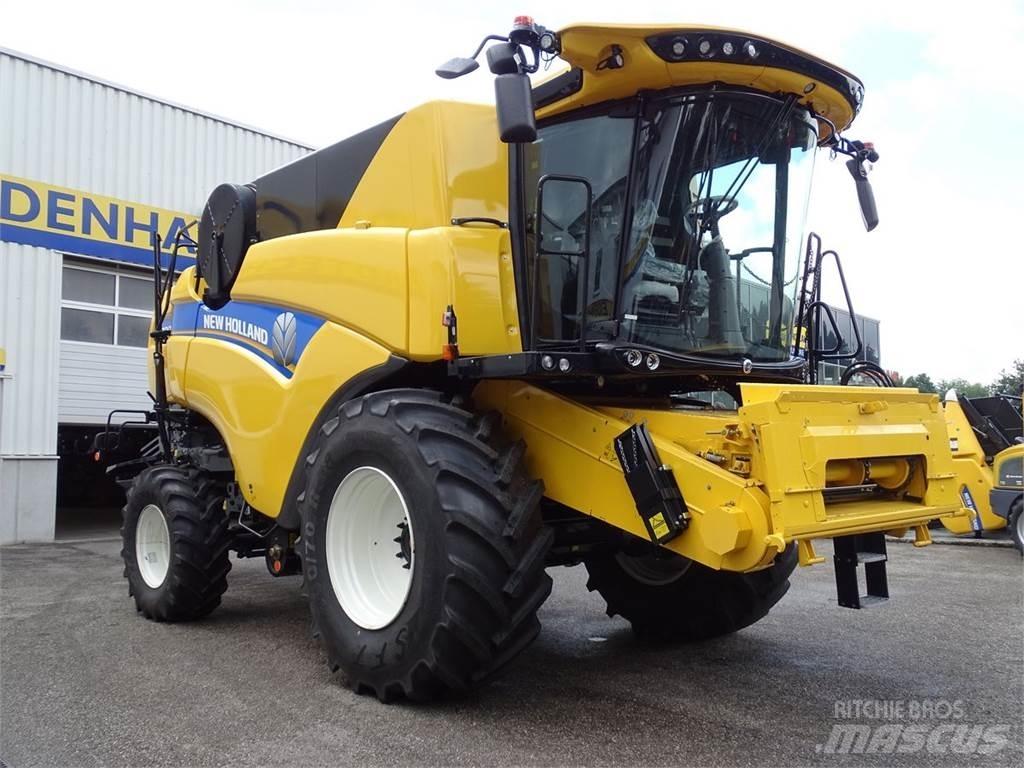 New Holland CX 8.80 コンバイン