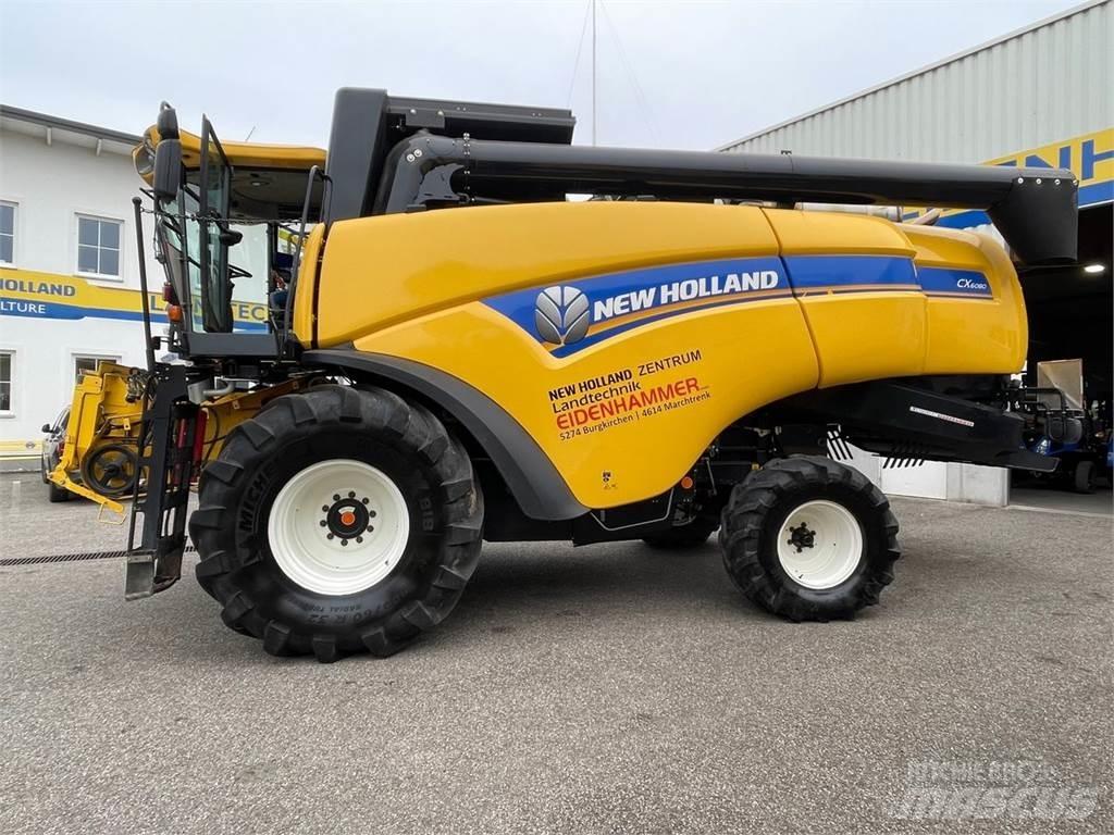 New Holland CX6080 コンバイン