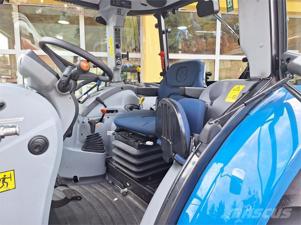 New Holland T 5.85 トラクター