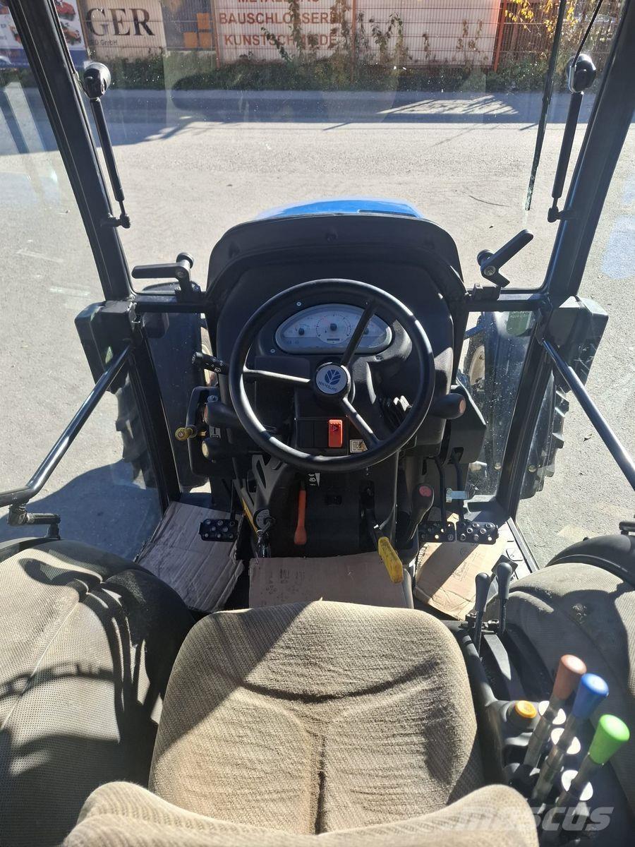 New Holland T3040 トラクター