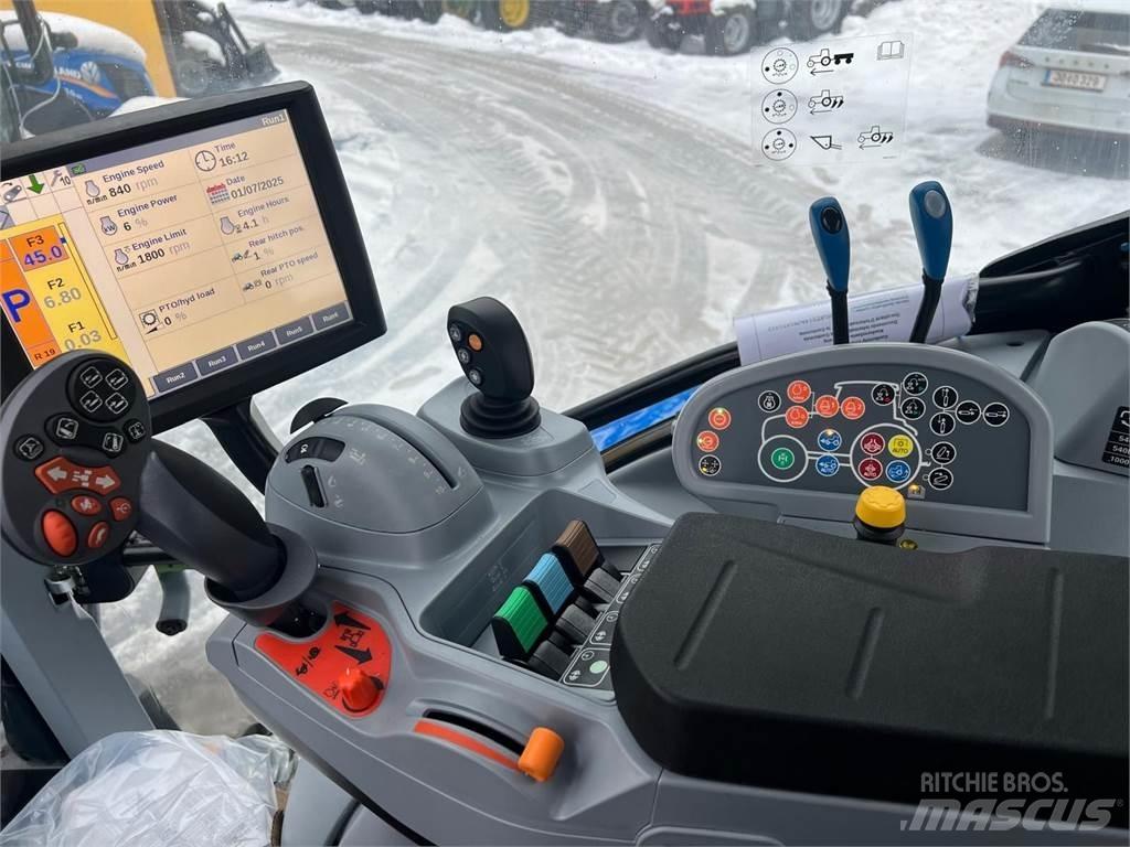 New Holland T5.140 トラクター