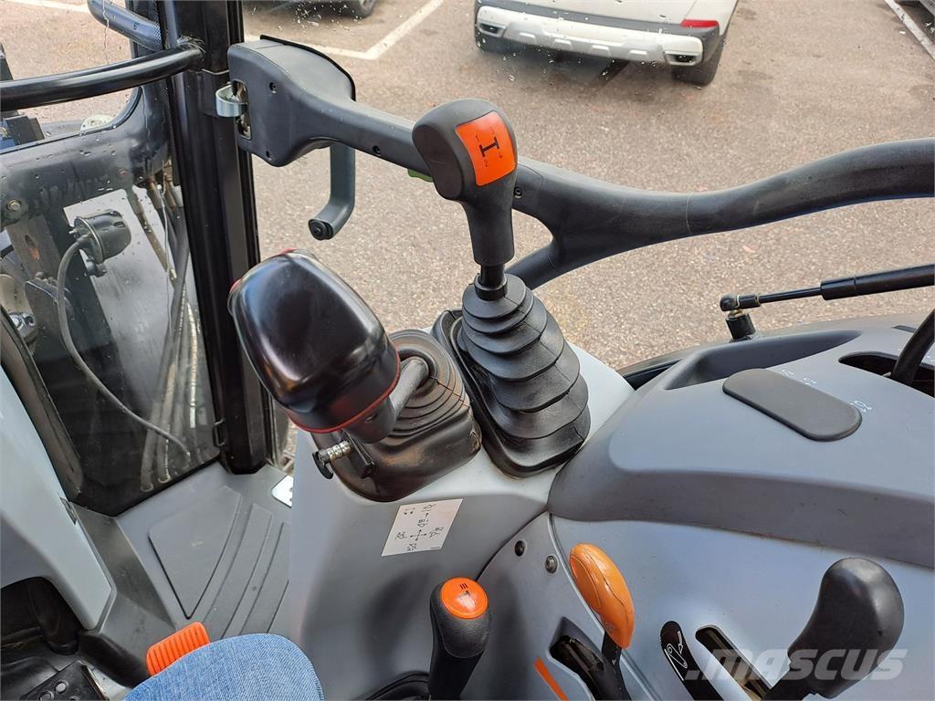 New Holland T5.75 トラクター