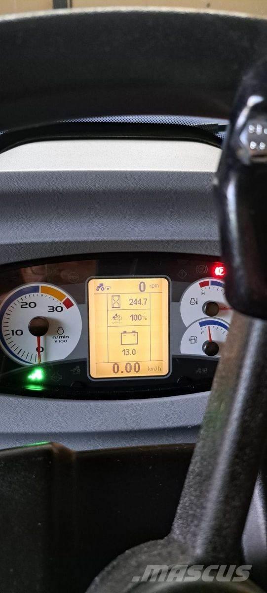 New Holland T5.90S トラクター