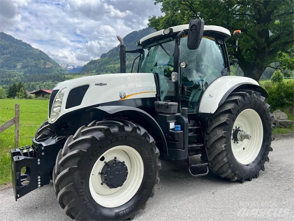 New Holland T7.235 トラクター