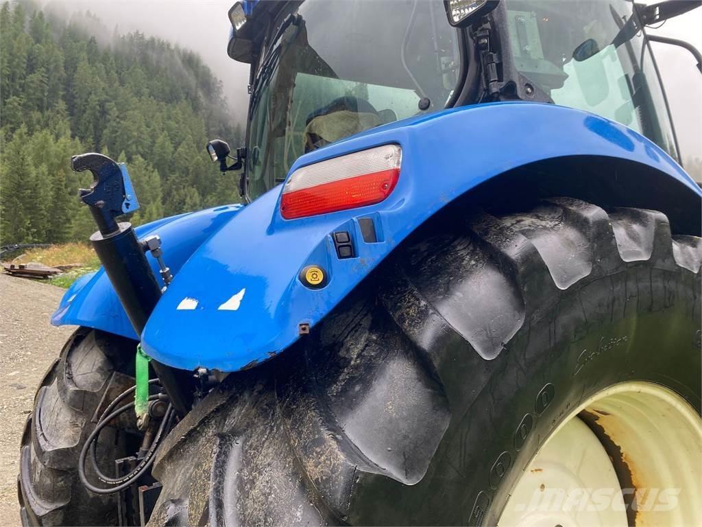 New Holland T7040 トラクター