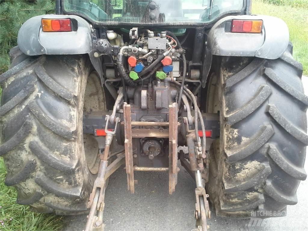 New Holland TN-F 65 トラクター