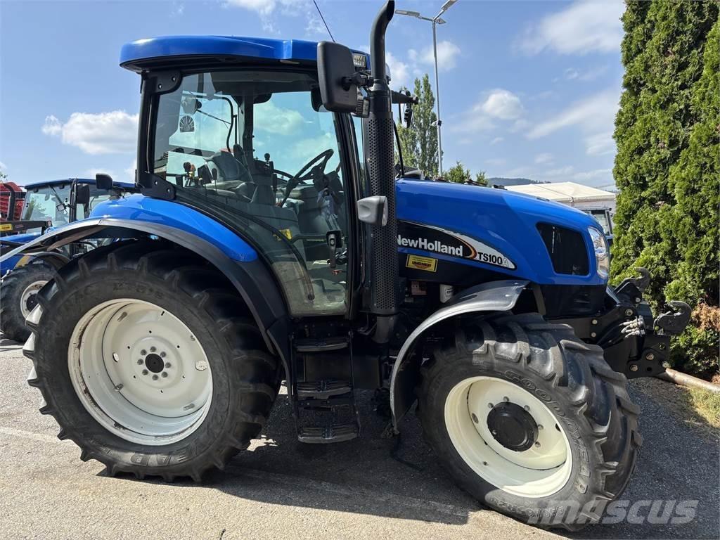 New Holland TS100A トラクター