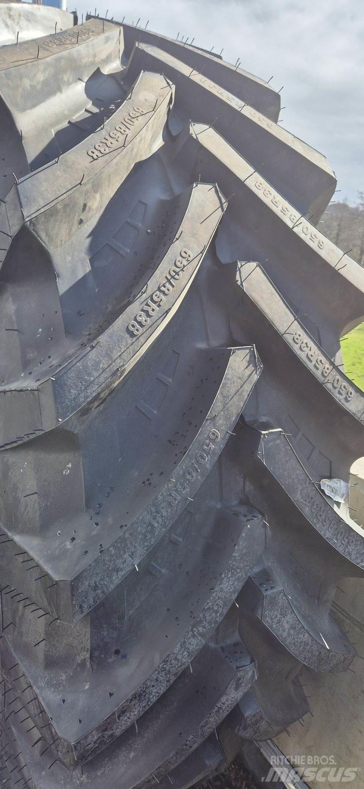 Petlas 650/85 R38 タイヤ、ホイル、リム