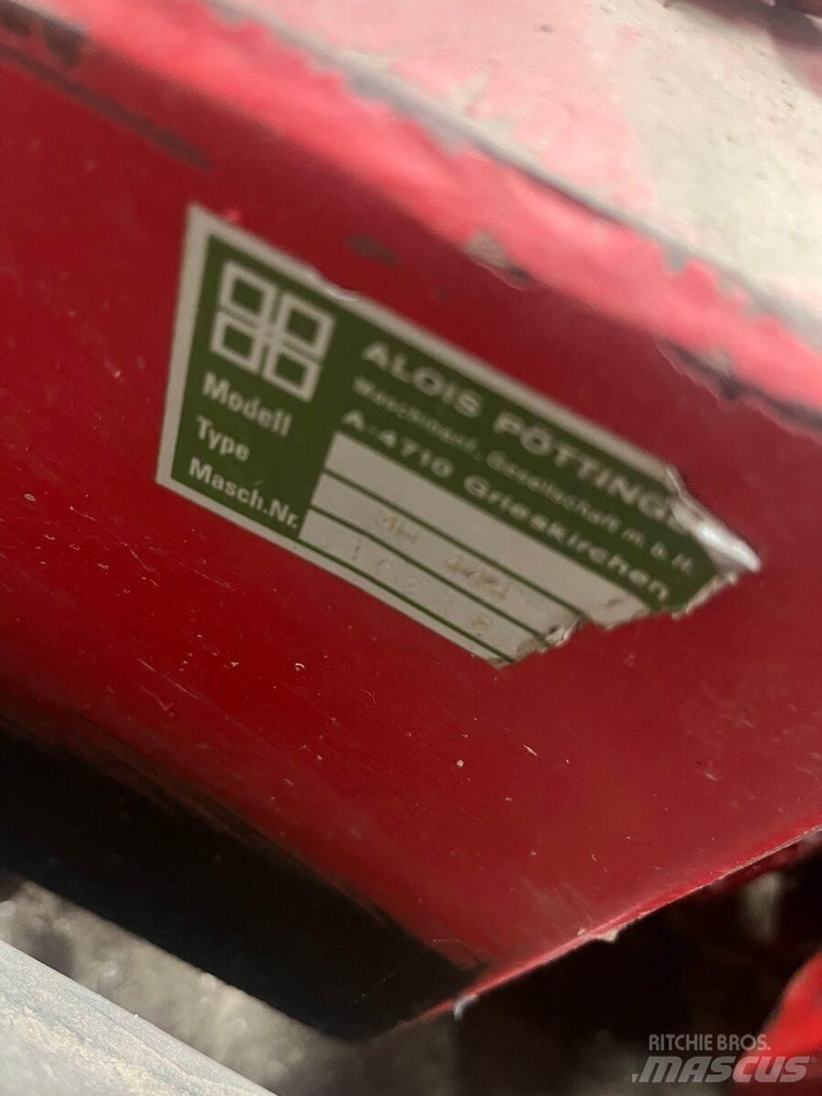 Pöttinger MEX K フォレージハーベスター