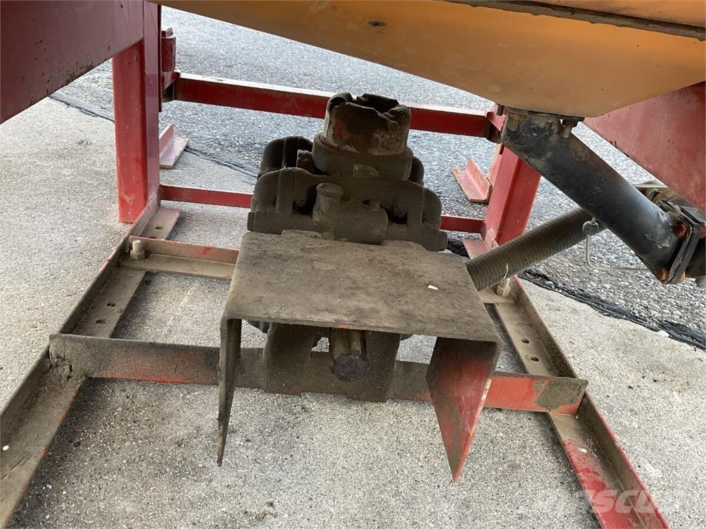 Rau D1 牽引型スプレイヤー