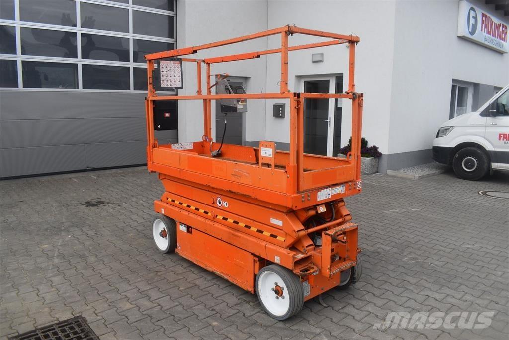 SkyJack SJ-III 3220 ブームリフト　屈伸型