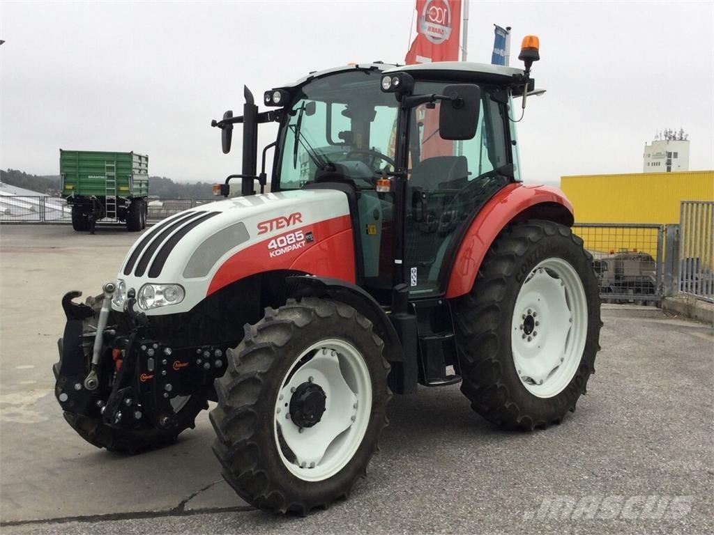 Steyr 4085 Kompakt トラクター