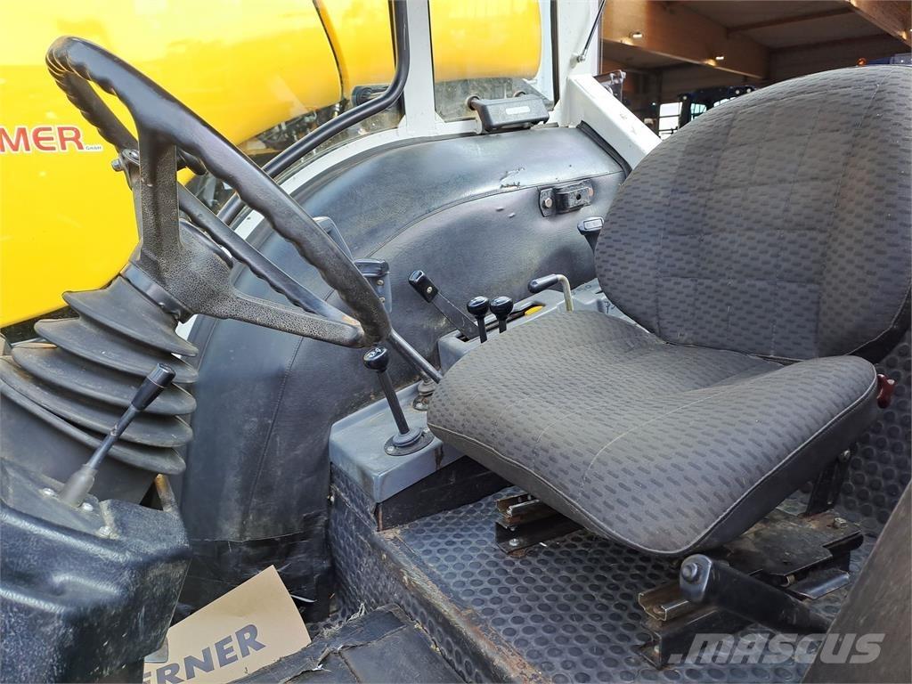 Steyr 667 トラクター