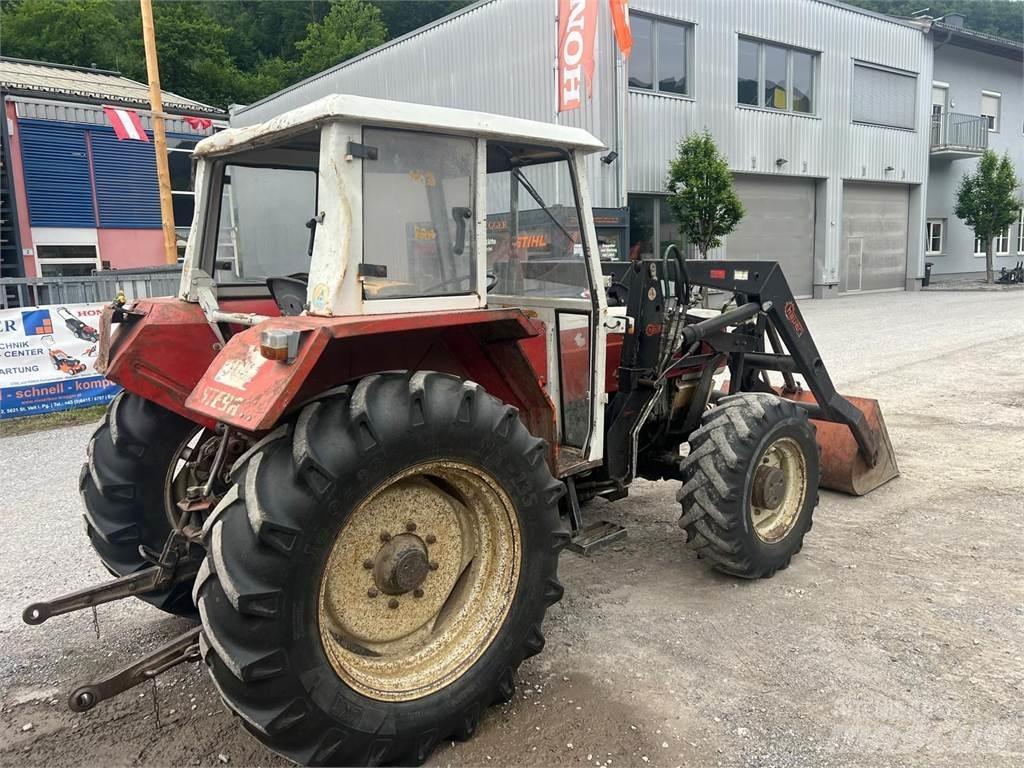 Steyr 8075 トラクター