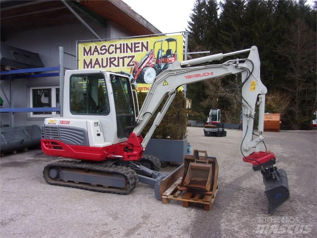 Takeuchi TB 235 ミニ油圧ショベル 7t以下（ミニユンボ・ミニディガー）