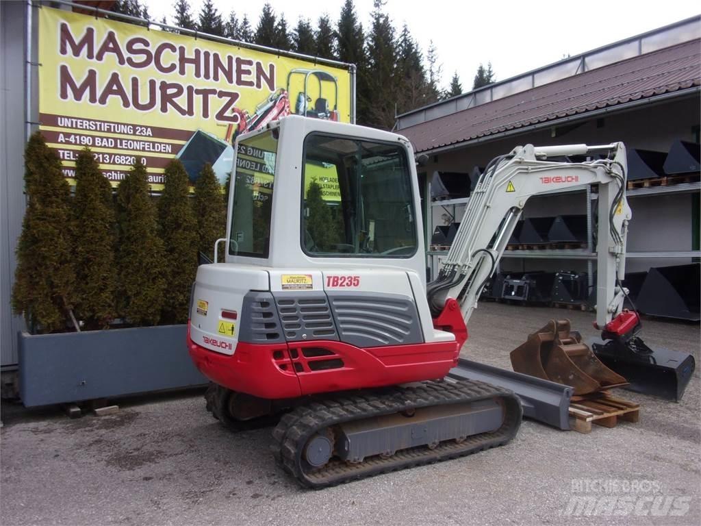 Takeuchi TB 235 ミニ油圧ショベル 7t以下（ミニユンボ・ミニディガー）