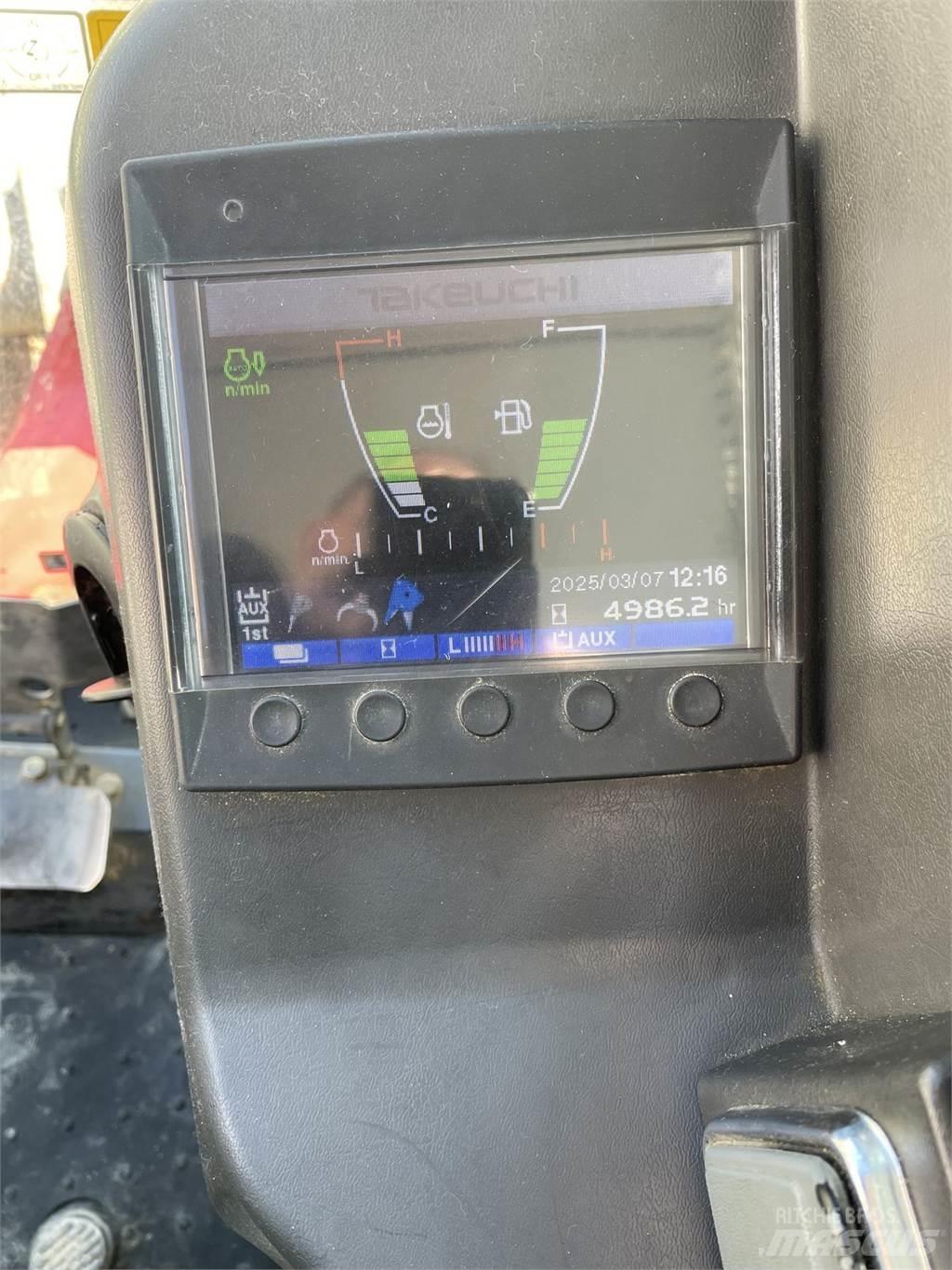 Takeuchi TB280 FR ミニ油圧ショベル 7t以下（ミニユンボ・ミニディガー）