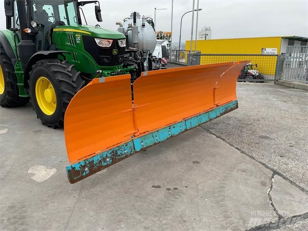 Trejon UPX 440-245 その他道路と除雪の機械