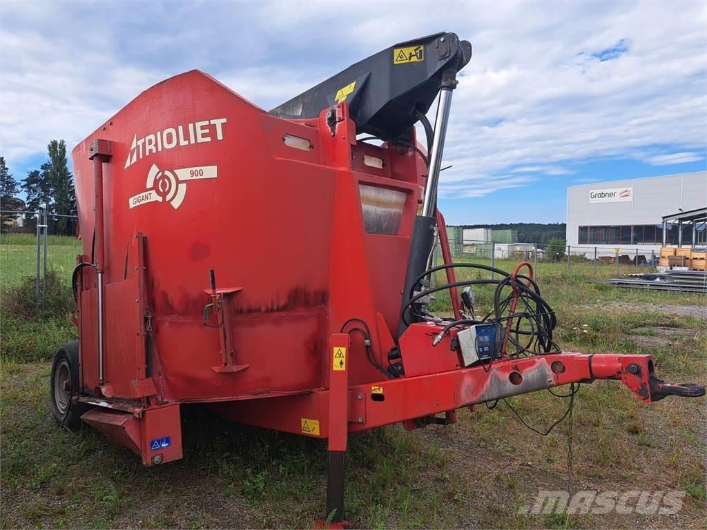 Trioliet Gigant 900 農業機械 -　その他