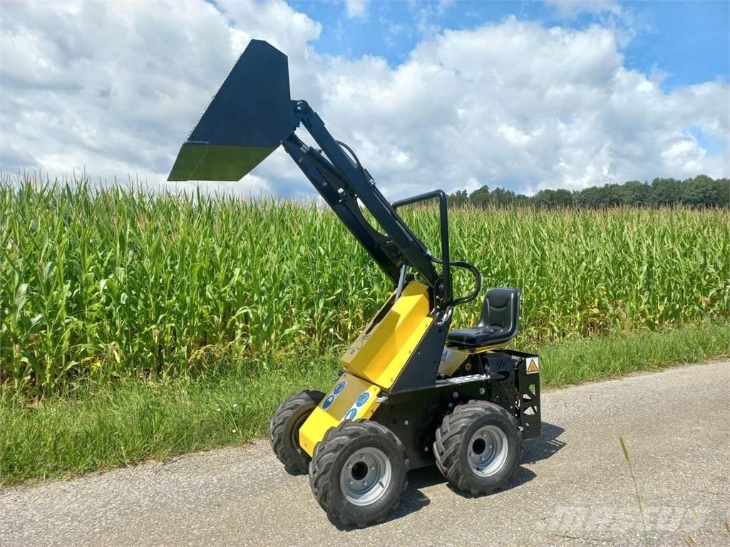 Tur Poland N520 フロントローダーとディガー
