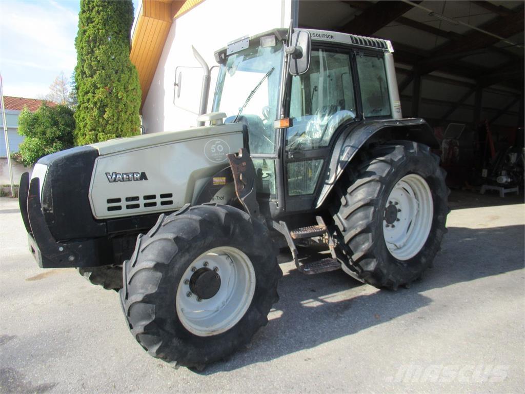 Valtra 6200 トラクター