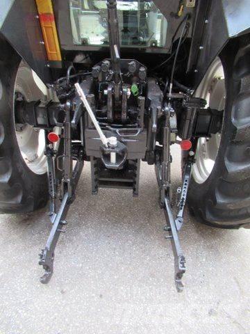 Valtra 6850 Hi Tech トラクター