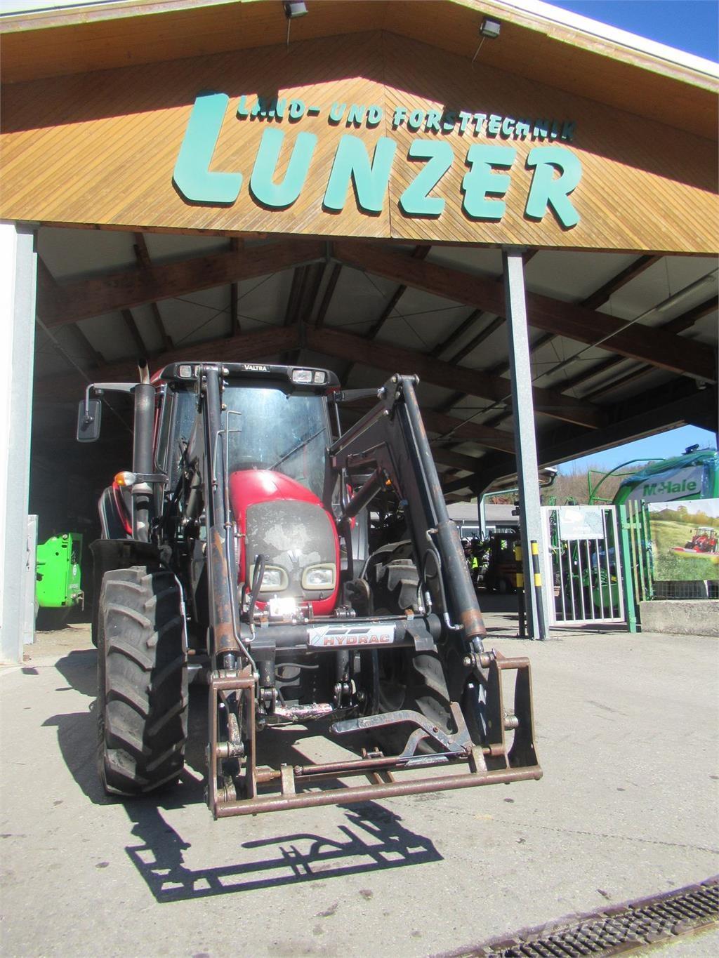 Valtra N 92 Hi Tech トラクター