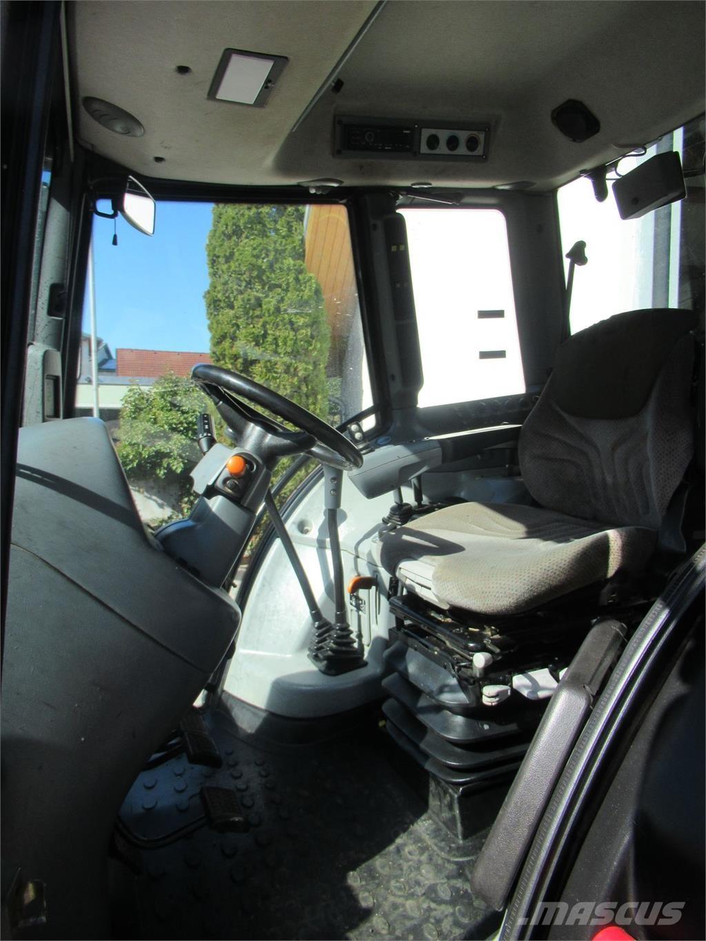 Valtra N 92 Hi Tech トラクター