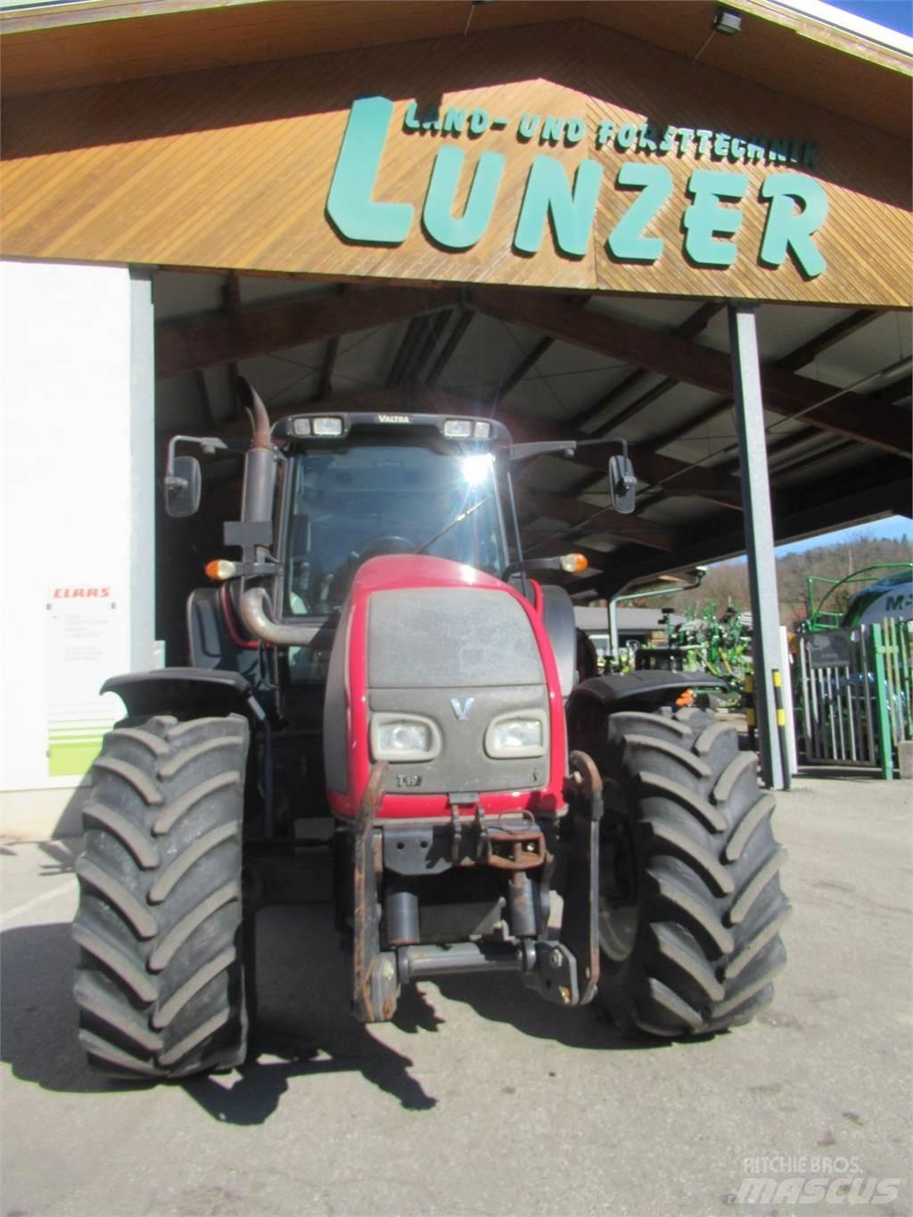 Valtra T 191 HiTech トラクター