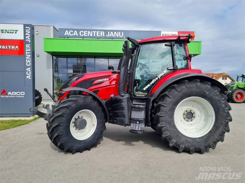Valtra T 214 Direct トラクター