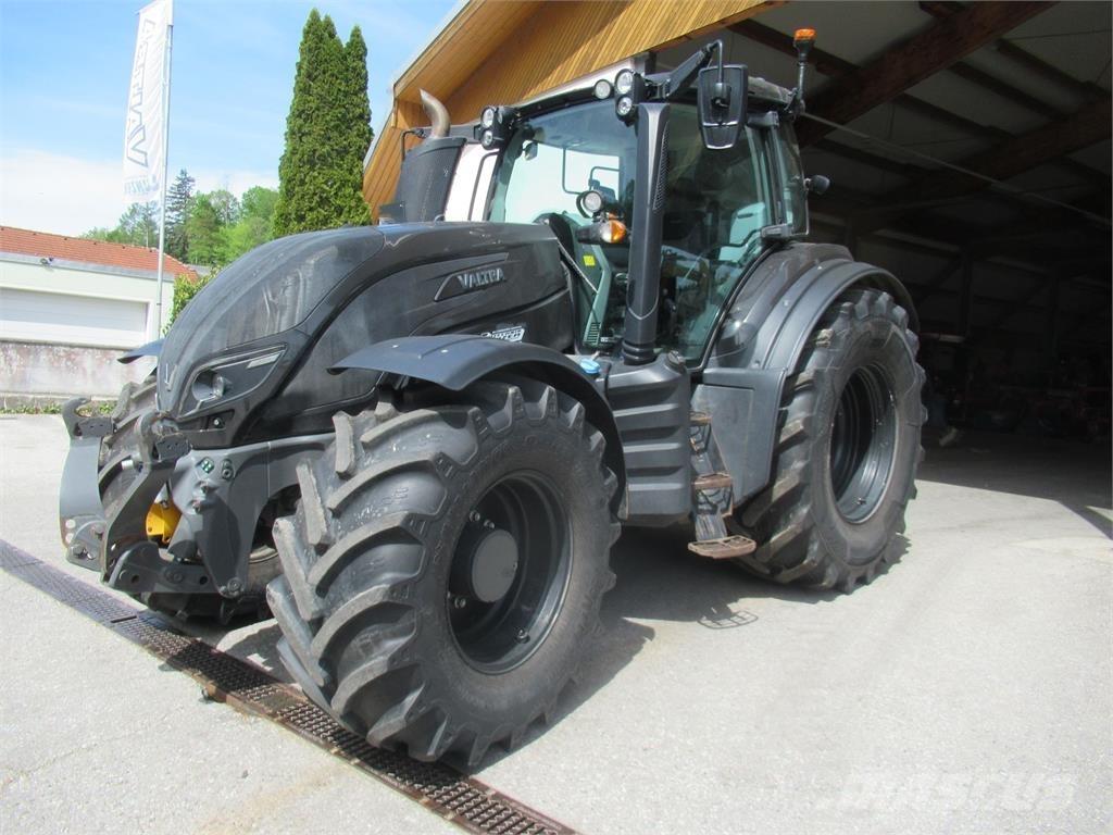 Valtra T 214D トラクター
