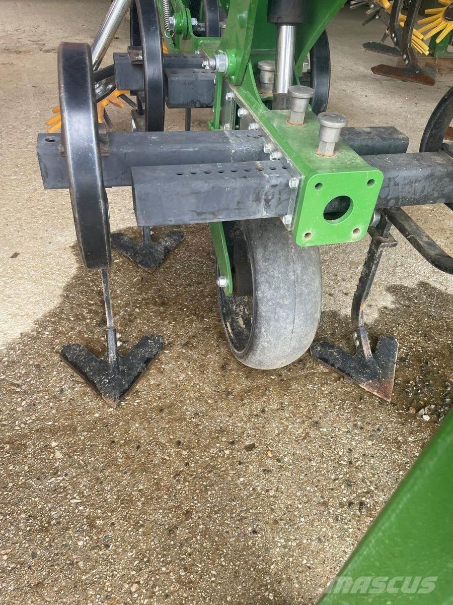  Vario Hoe 470 その他種蒔き機械とアクセサリー・アタッチメント