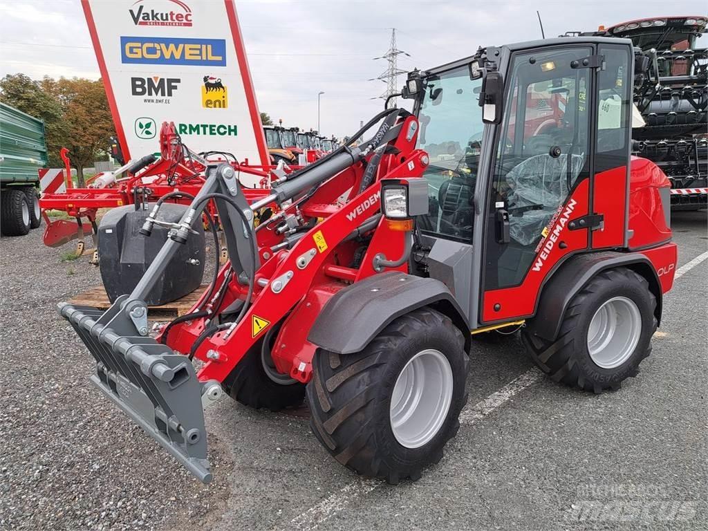 Weidemann 1260 LP フロントローダーとディガー
