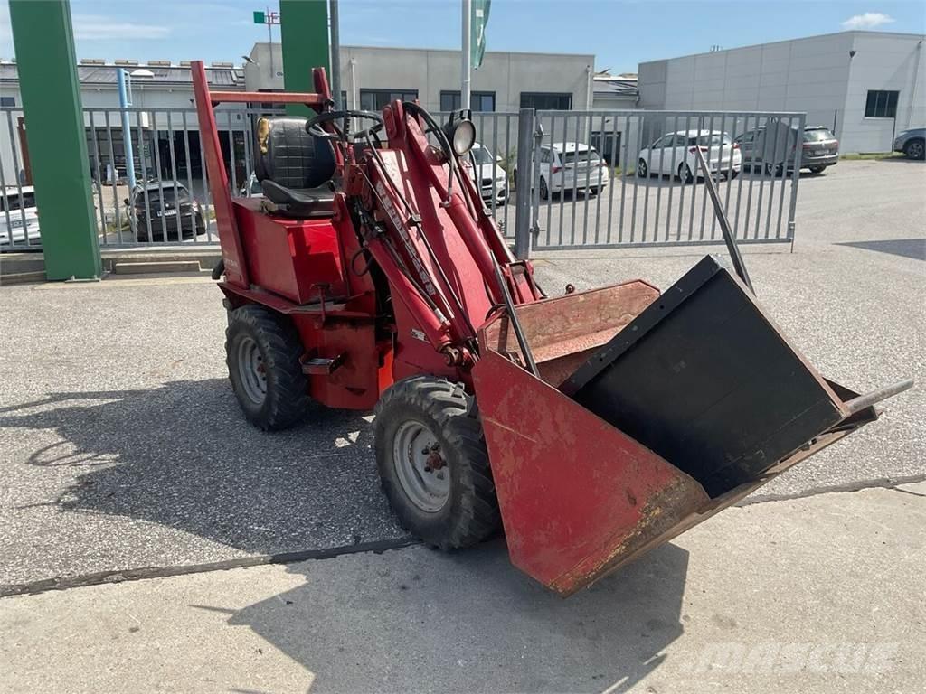 Weidemann 911D/R フロントローダーとディガー