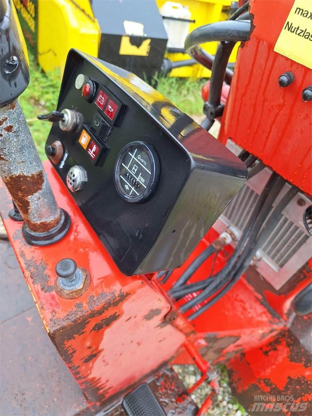 Weidemann 917 D/M フロントローダーとディガー