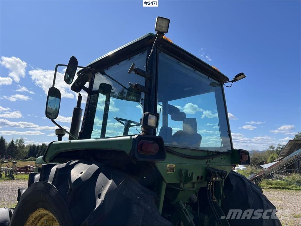 John Deere 4230 トラクター