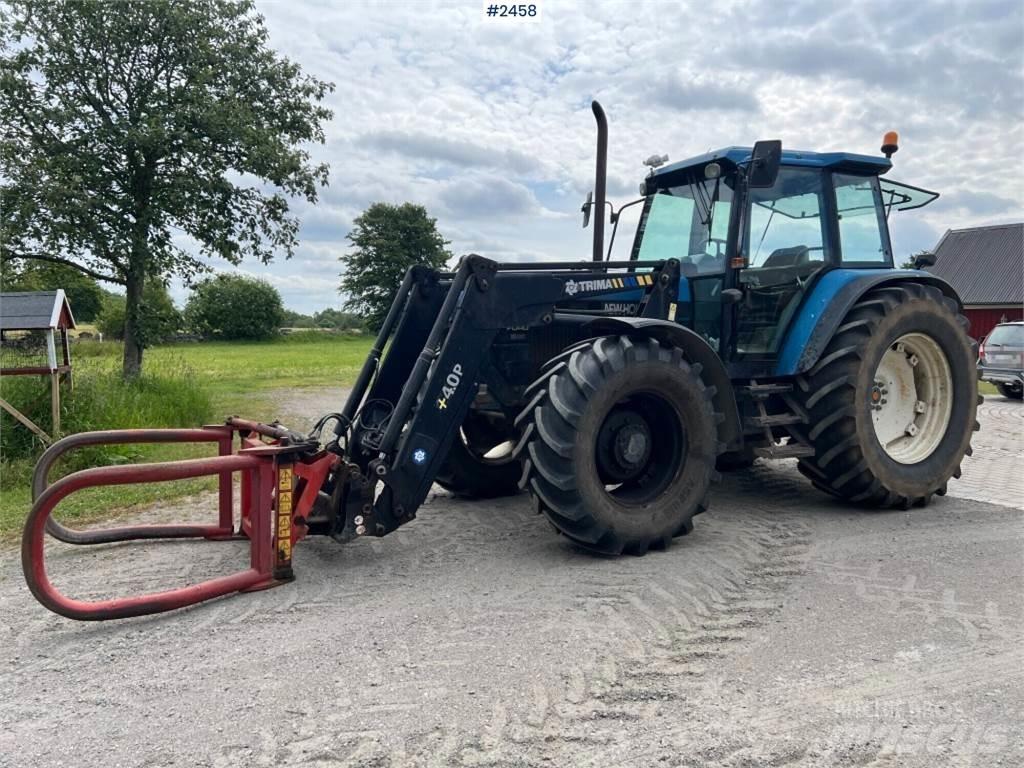 New Holland 8340 トラクター