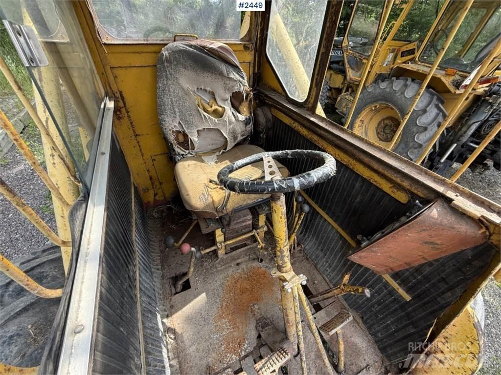 Volvo BM LM 218 トラクター