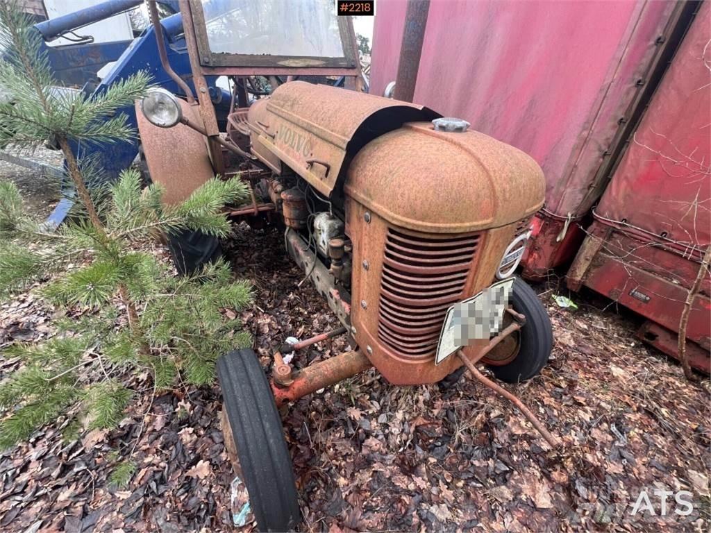 Volvo BM T22 トラクター