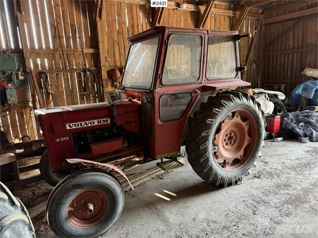 Volvo BM T430 トラクター